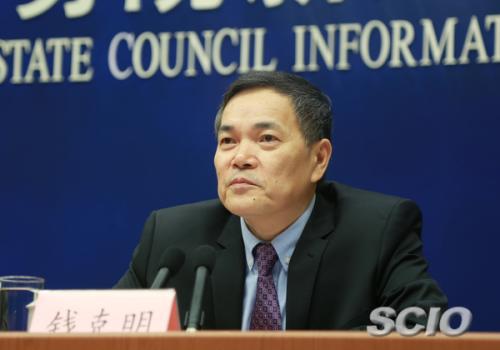 商务部副部长钱克明(元绍达摄图片来源:国新办网站)