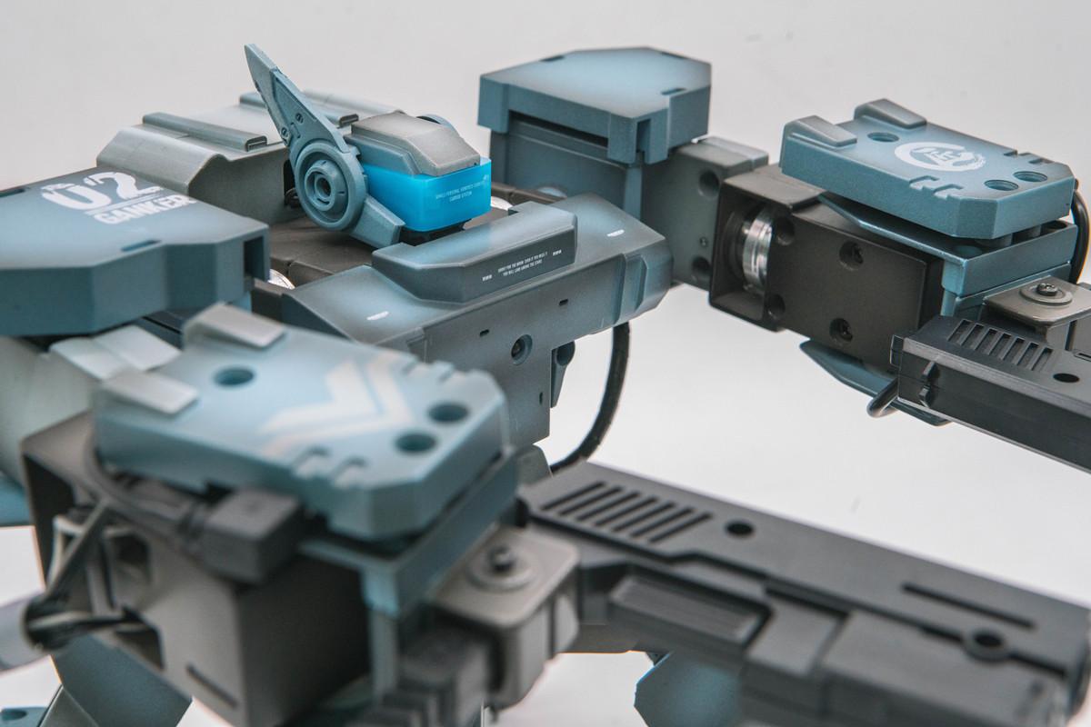 1537355761957995.jpg 蓝色GANKER特写_副本.jpg