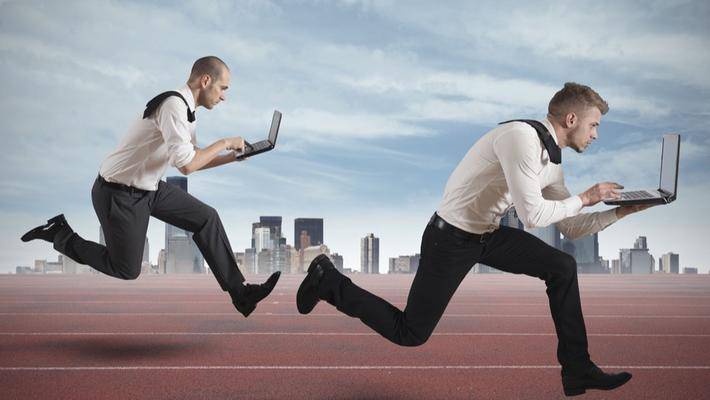 �����������ƣ������������˿ں���